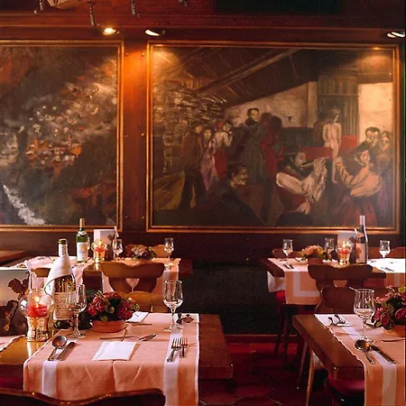 Matterhorn Hotel Tasch